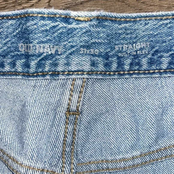 Old Navy Women's Distressed Light Blue Jeans Size 31/30 - Picture 4 of 7
